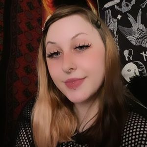 Meet your Posher, Alisa